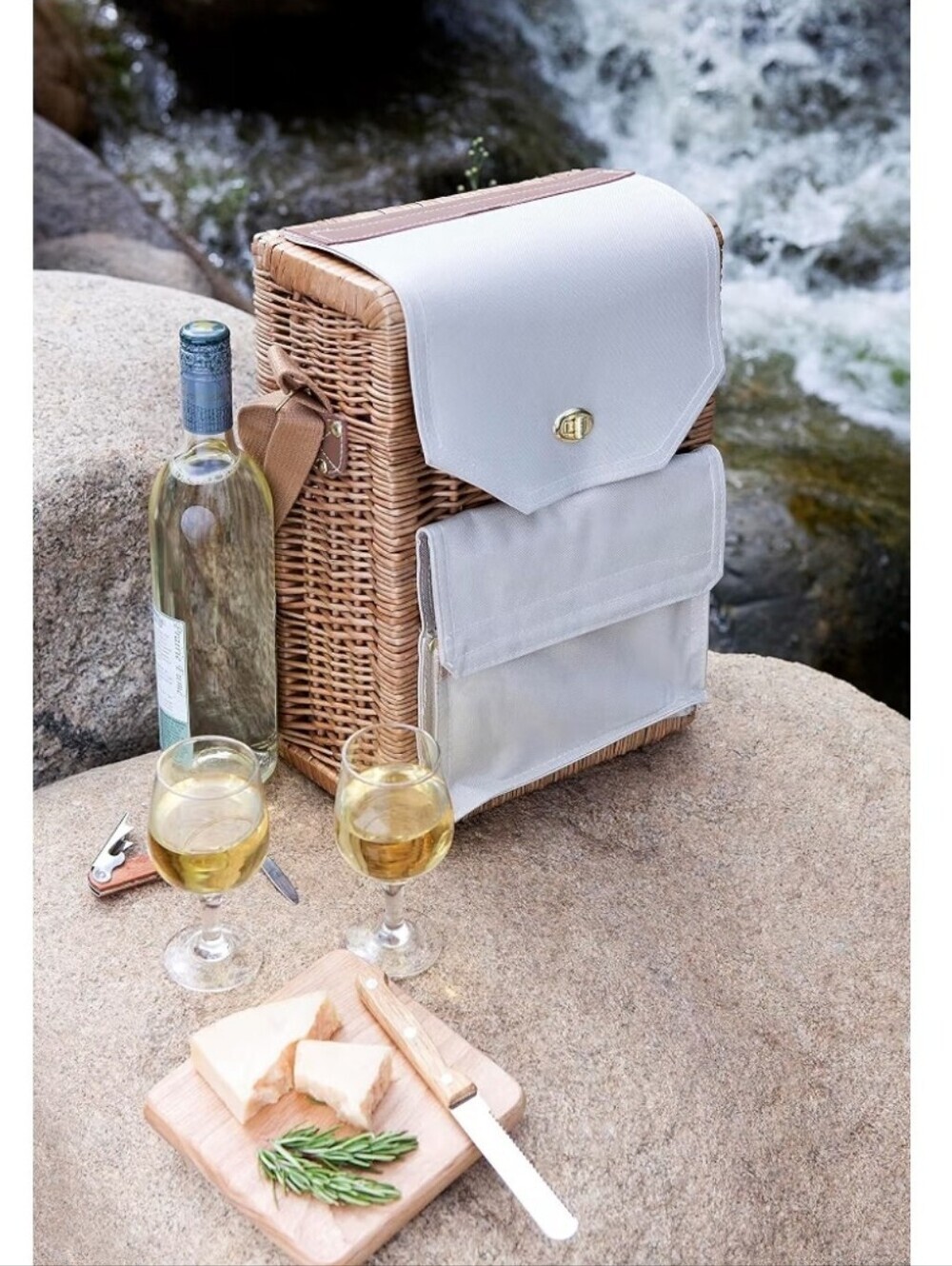NWOT Picnic Time Corsica 2-Bottle Wine & Cheese Picnic Backpack Tote Beige Wicke